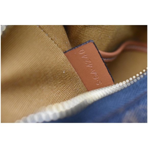 CELINE  Ava Triomphe Canvas Calfskin Shoulder Bag - Picture 10 of 11